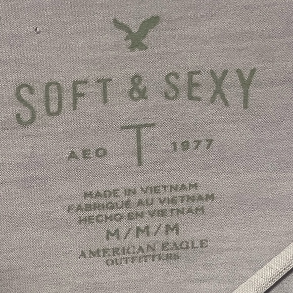 American Eagle Soft & Sexy Collection Medium - Picture 3 of 3